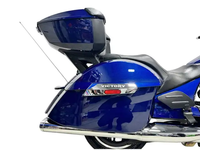 2011 Victory Motorcycles Cross Country **MATCHING TOUR PACK** ** in Sport Touring in Markham / York Region - Image 17