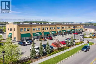 Looking for a quiet office or a medical Office space in the centre of Downtown Cochrane. Close to mo...