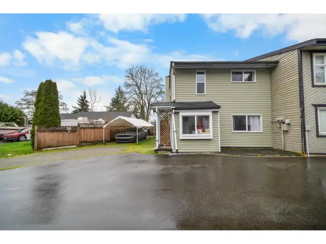 5343 199A STREET Langley, British Columbia in Condos for Sale in Abbotsford - Image 4