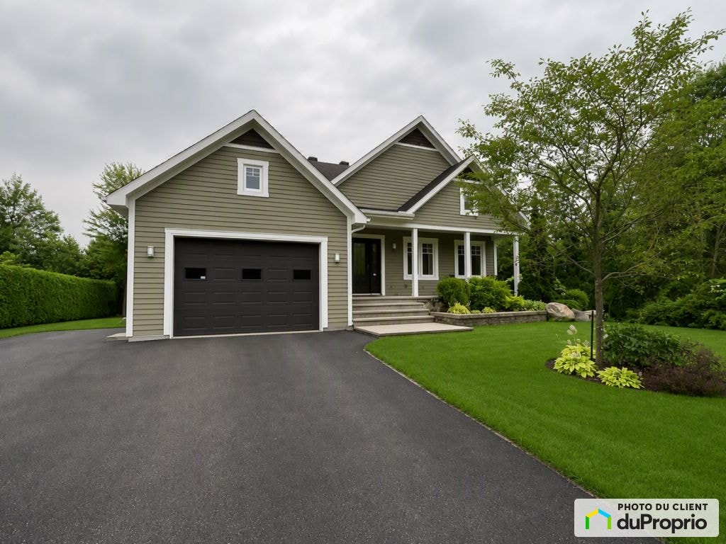 $699,000 - Bungalow for sale in Acton Vale — photo 1