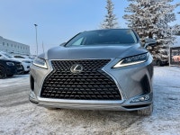 The RX 350 is defined by its "floating roofline" design and the signature Lexus spindle grille. With... (image 3)