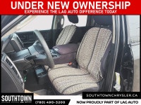 2023 Ram 1500 Classic Express Experience the Ram 1500 Classic Express with only 61031 km on the odom... (image 7)