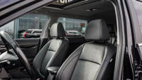 *Sunroof, Heated Steering Wheel, Heated Seats, Apple CarPlay, Android Auto!* Explore your world in t... (image 6)