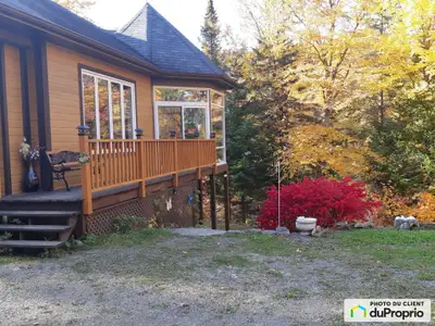 Offrez-vous ce qu'il y a de plus rare de nos jours comme amants de la nature: un magnifique chalet h...