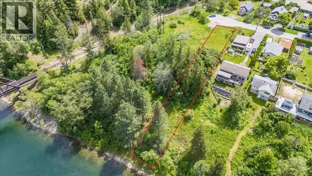 1101 1st Street Lot# Lot A Castlegar, British Columbia in Land for Sale in Nelson - Image 5
