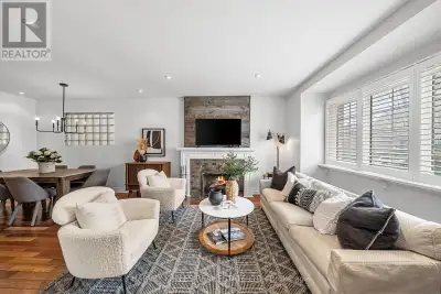 364 DELORAINE AVENUE Toronto (Bedford Park-Nortown), Ontario