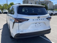 Thornhill Toyota Proudly Presents This White 2025 Toyota Sienna with XLE FWD 8-Passenger Package, Fe... (image 5)