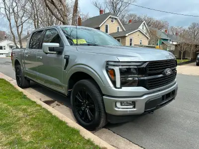 Fully loaded Hybrid Silver Platinum F150. Like New Condition. Low KM’s. Tire/wheel/wear Package incl...