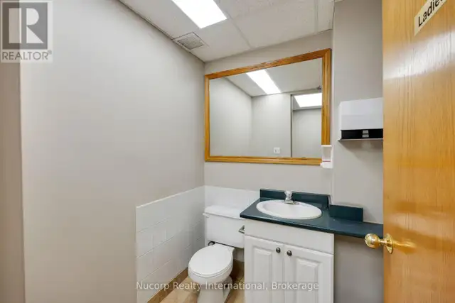 UNIT #200 - 2709 COVENTRY ROAD Oakville (WP Winston Park), Ontar in Commercial & Office Space for Rent in Oakville / Halton Region - Image 17