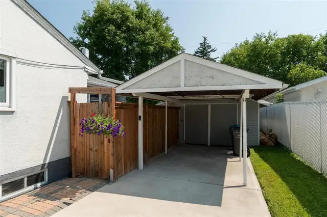 761 Parkhill Street Winnipeg, Manitoba in Houses for Sale in Winnipeg - Image 20