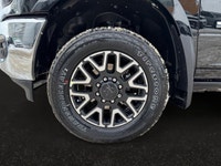 This 2026 RAM 2500 LIMITED MEGA CAB 4X4 has the following options Premium Filigree Leather Seats, Po... (image 8)