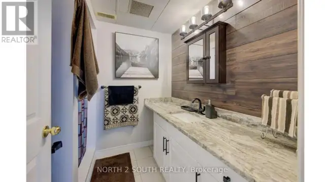 6737 HIGHWAY 20 West Lincoln (Smithville), Ontario in Houses for Sale in Hamilton - Image 33