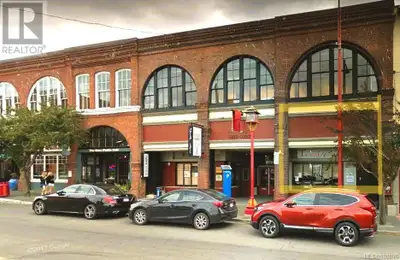 Established Beauty Salon for Sale in Downtown Victoria An excellent opportunity to acquire a **well-...