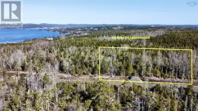 This is a rare opportunity to get a fantastic building lot on East Petpeswick! Lot 5 offers second s...