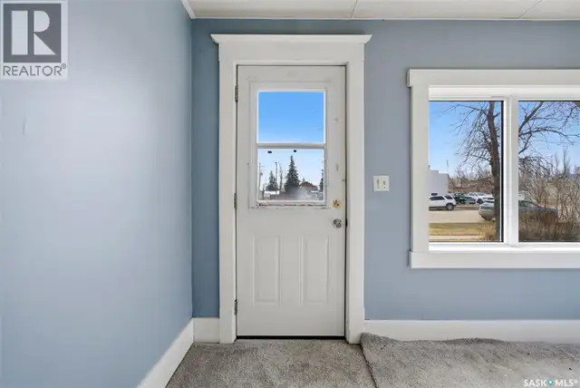 304 Main STREET Avonlea, Saskatchewan in Houses for Sale in Moose Jaw - Image 4