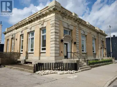 Superb Classic Structure in the centre of Simcoe, next to City Hall square. Ideal for medical/therap...