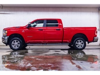 **ACCIDENT FREE - MECHANICALLY CERTIFIED** 28,594 KM This 2024 Ram 3500 4x4 Crew Cab Big Horn is pow... (image 1)