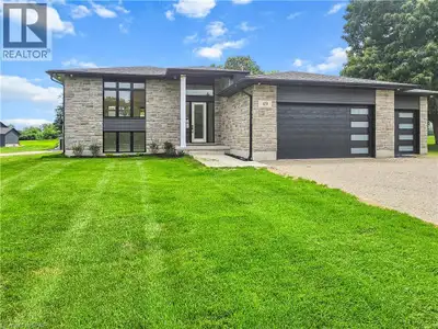 For more info on this property, please click the Brochure button.Advertised price: The applicable re...