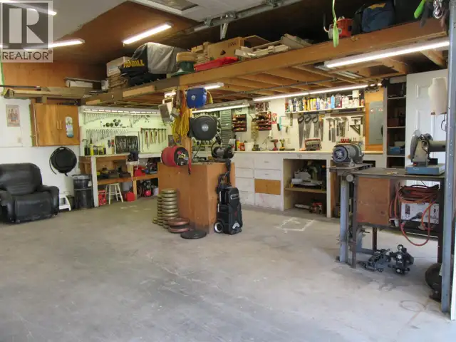 5665 HORSE LAKE ROAD 100 Mile House, British Columbia in Houses for Sale in 100 Mile House - Image 41