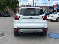 Double L Motors Ltd. For Sale: 2019 Ford Escape SE 4WD Reliable, Stylish, Ready for Adventure! Relia... (image 4)