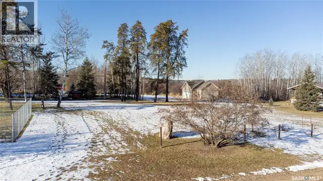 6 Main STREET Pierceland, Saskatchewan in Land for Sale in Meadow Lake - Image 5