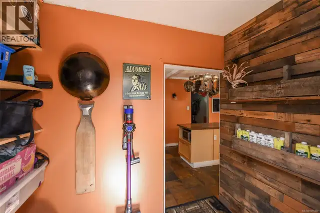 2767 Ulverston Ave Cumberland, British Columbia in Houses for Sale in Comox / Courtenay / Cumberland - Image 27