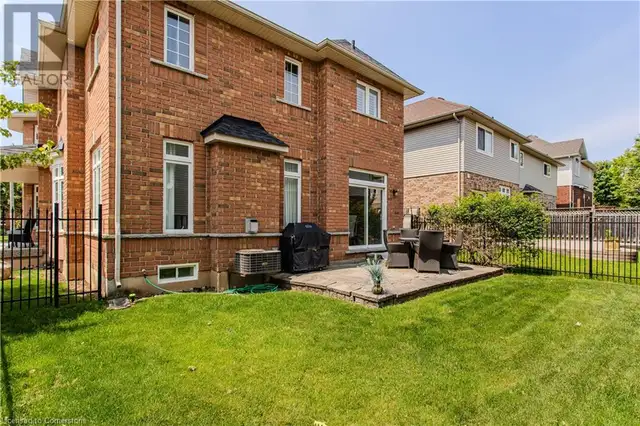 2317 ORCHARD Road Burlington, Ontario63005673694723124