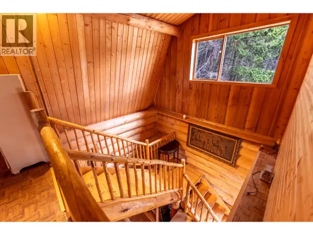 6425 BOULE YOUNG LAKE ROAD 70 Mile House, British Columbia in Houses for Sale in Kamloops - Image 15
