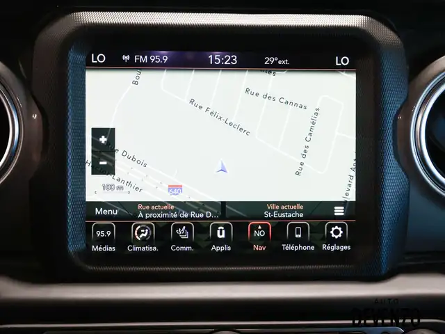 2023 Jeep Wrangler Sahara 4 portes 4x4 Sahara Unlimited 2.0L 4cy in Cars & Trucks in Laval / North Shore - Image 14