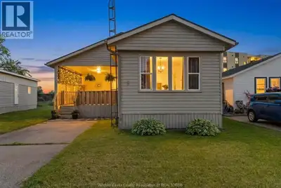 This Mobile Home Is THE One!With Flexible living options & updates throughout, you won't find anothe...