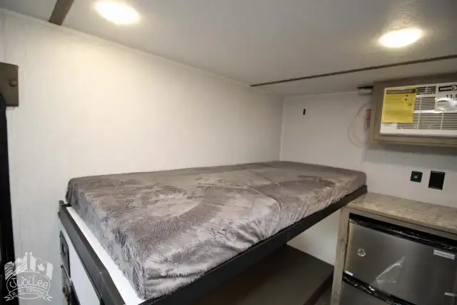 2025 ,Sun Lite,Sunset Park RV 13BH in Travel Trailers & Campers in Kamloops - Image 9