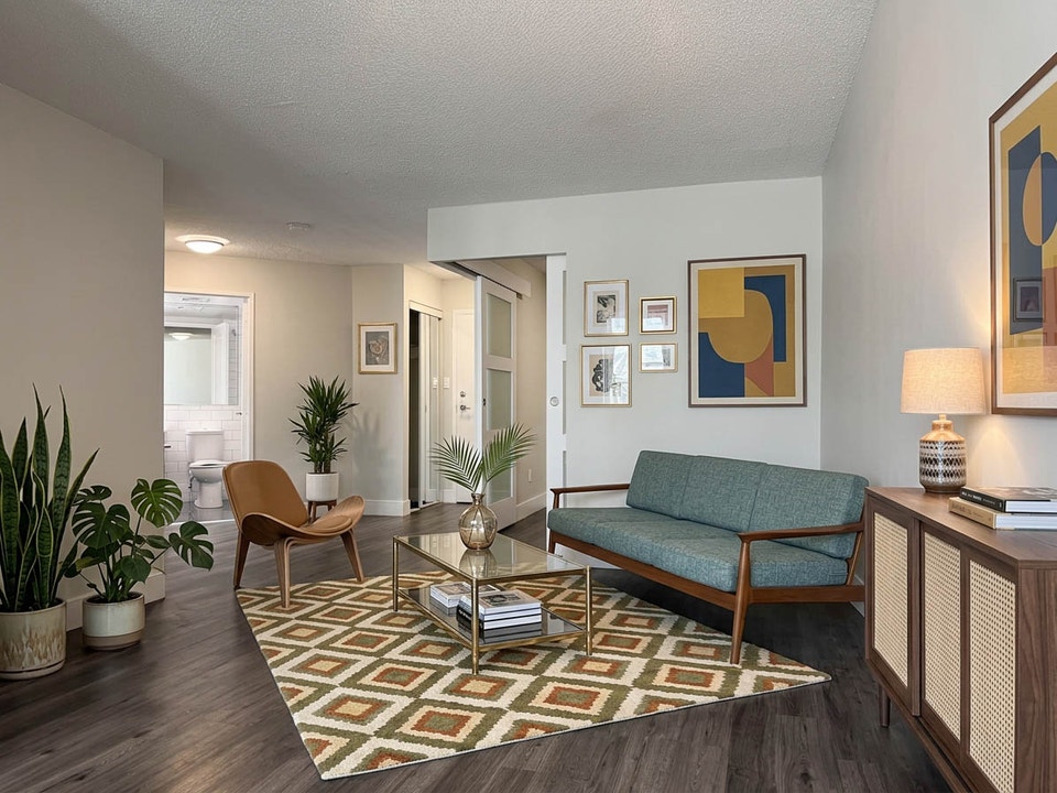 3 Bedroom Apartment for Rent - 295 Dufferin Street 3