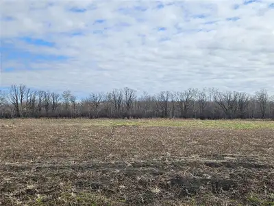 R02//St Clements/Welcome to McLennan Lane, the residential development that offers 4 acre lots! No c...
