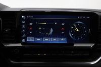 See Dealer Website for Details. GMC Sierra 1500 SLT 2017 . (image 9)