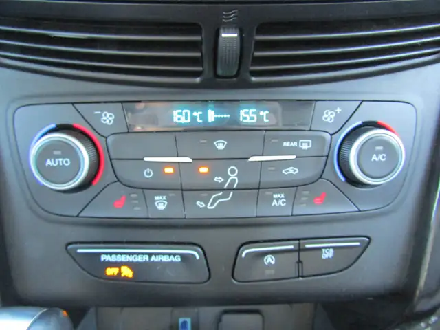 2019 Ford Escape SE 4WD Sport Appearance / Carplay / Navi / B.Ca in Cars & Trucks in Calgary - Image 27