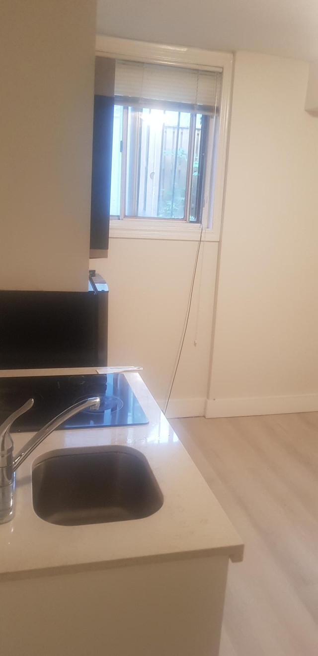 Studio Apartment for Rent in Long Term Rentals in City of Toronto - Image 3