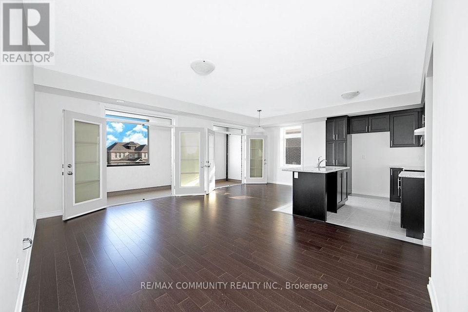 B - 101 LUZON AVENUE Markham (Box Grove), Ontario 4