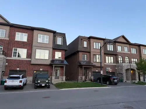 Beautiful 3 bedroom, 3.5 bathroom townhouse for rent. Spacious 1,930 Square Feet .Located at Ontario...