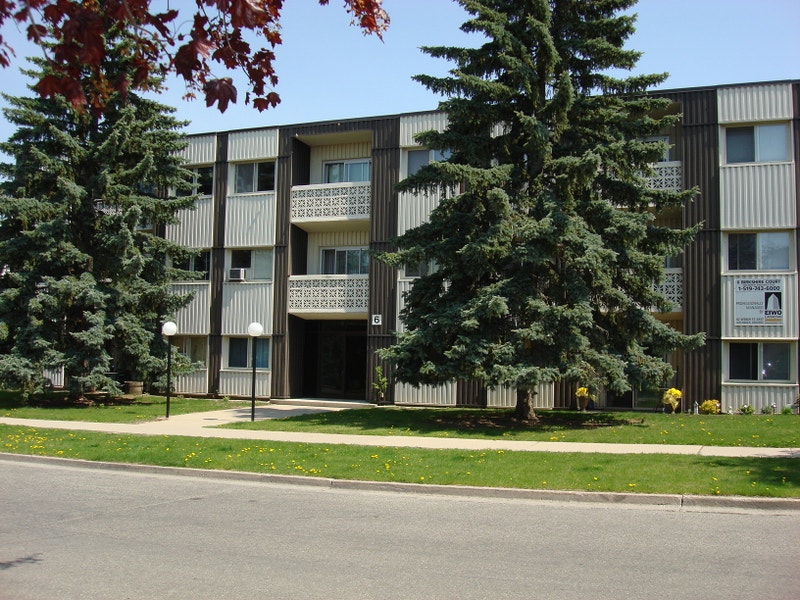 EIWO Canadian Management Ltd 1 BEDROOM 6 Birkshire Court Long