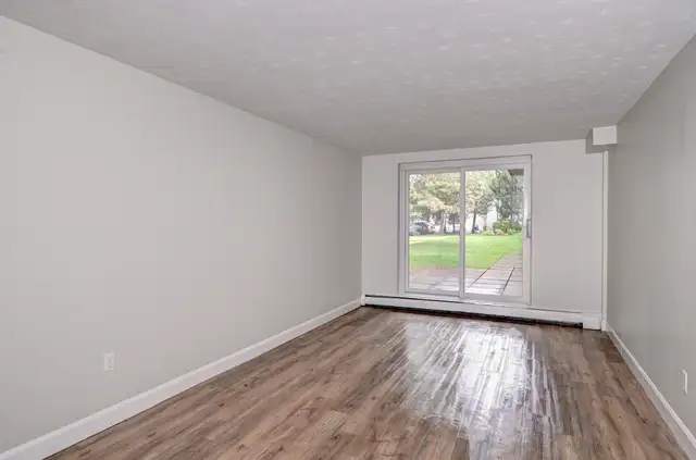 Fergus 2 Bedroom Apartment for Rent: in Long Term Rentals in Guelph - Image 12