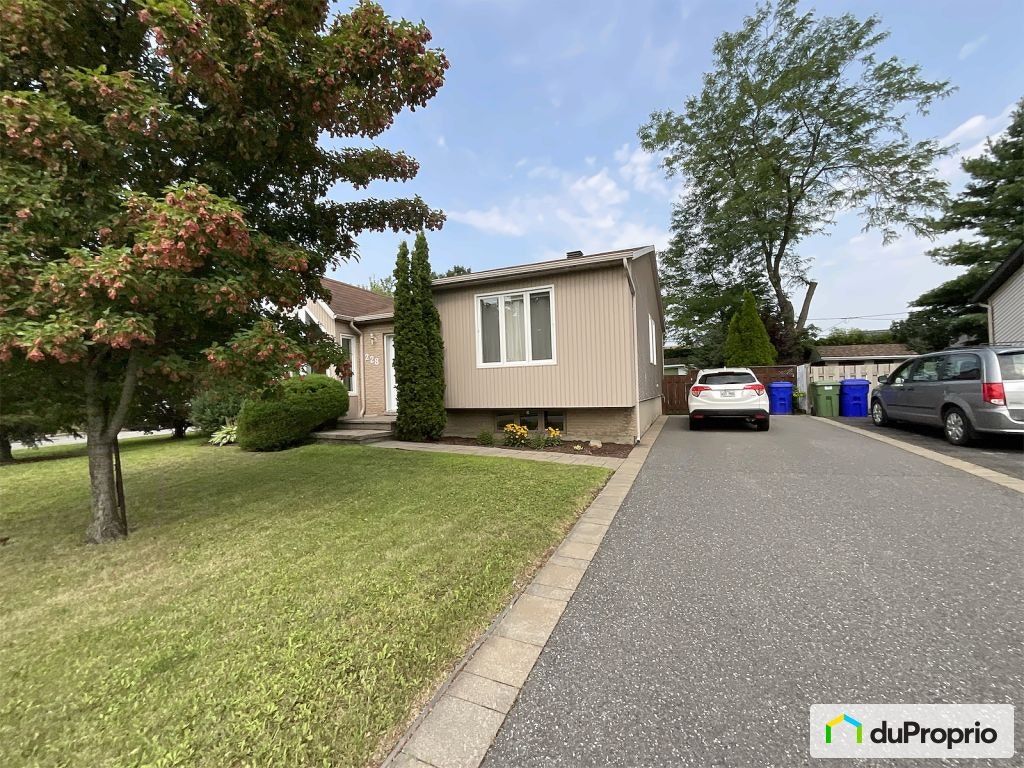 $685,000 - Bungalow for sale in Varennes — photo 1