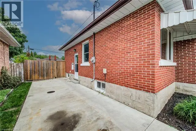 468 HIGHLAND Road E Kitchener, Ontario in Houses for Sale in Kitchener / Waterloo - Image 27