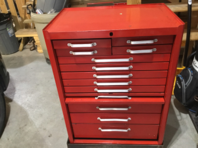 Beach 12 drawer tool chest on a very heavy stand and wheels Tool Storage & Benches Edmonton