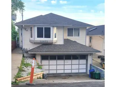 Development property with a potential for Mixed Commercial and Residential units (Zoning MD465) with...