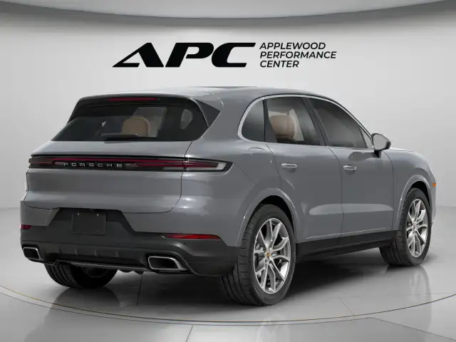 2025 Porsche Cayenne GTS GTS AWD in Cars & Trucks in Delta/Surrey/Langley - Image 3