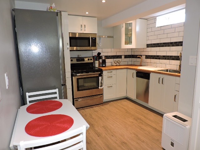 Furnished 2 Bedroom Basement Suite Near U of S 3