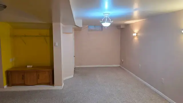 Ajax, Westney & Kingston Rd. Basement Apt. $1150/mo plus.utilite in Long Term Rentals in City of Toronto - Image 5