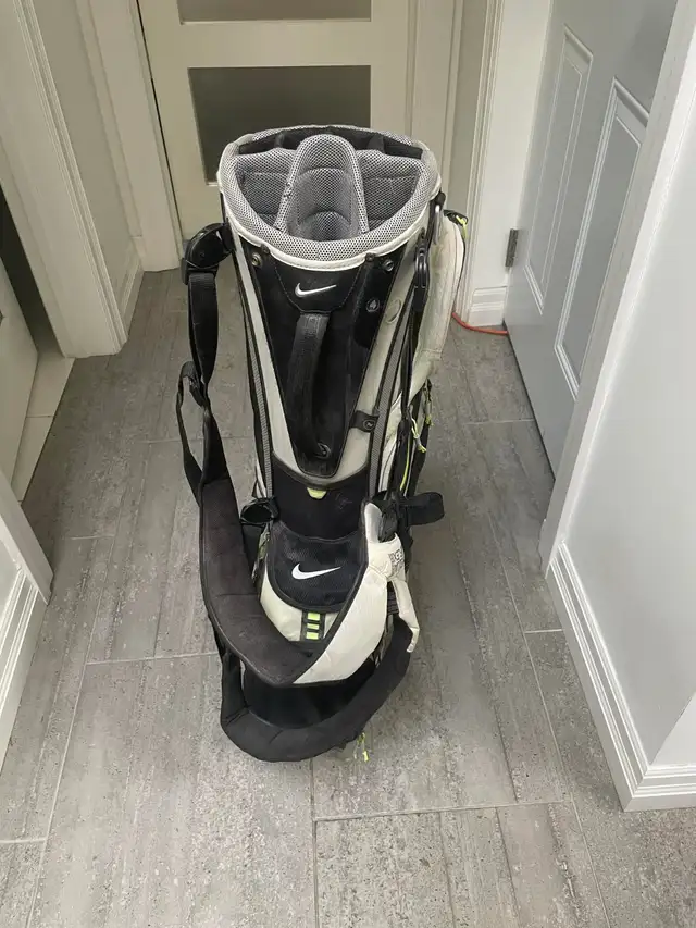 Nike Performance Hybrid Golf Stand Carry Bag Black Gray Green 14 in Golf in City of Toronto - Image 11