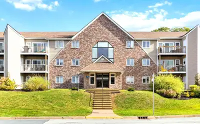 This lovely bright and spacious 2-bedroom condo is an end unit in a well cared for, clean condo buil...