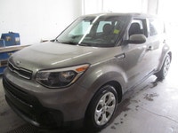 This 2018 Kia Soul LX is a smart choice for drivers who want practicality, easy driving manners, and... (image 1)